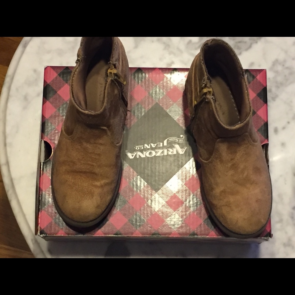 Arizona short boots